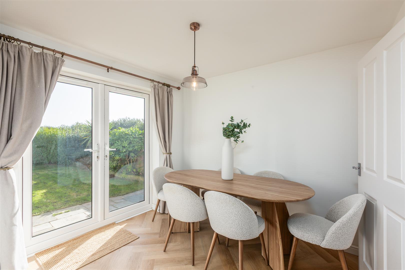 Ffordd Y Meillion, Llanelli, SA15 2EX